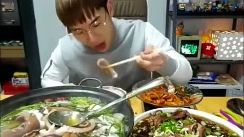 大胃王吃章鱼视频,吃相惊呆众人