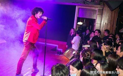 庞麦郎演唱会视频,音乐梦想的激情绽放